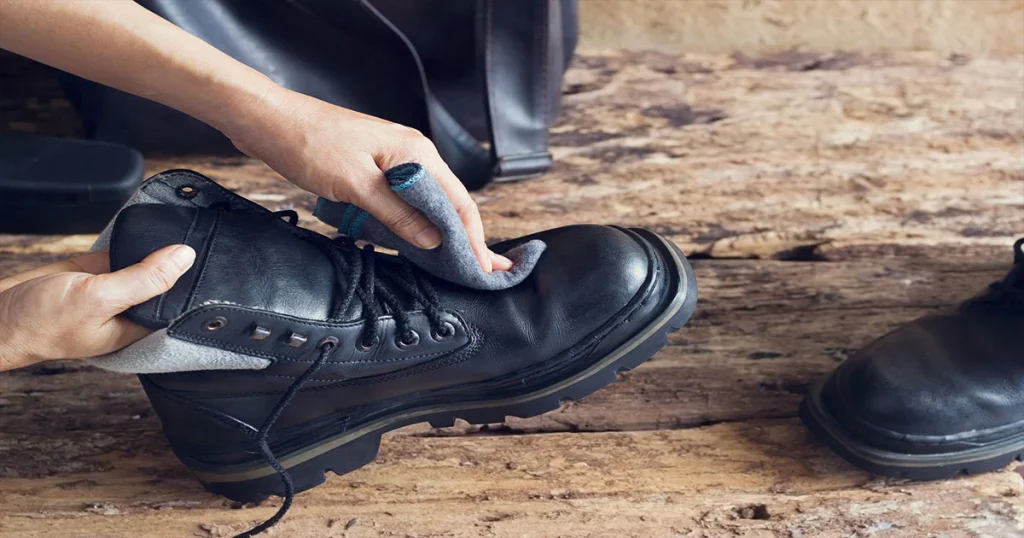 Before You Need to Know How to Stretch Leather Boots: A Fit Guide That Prevents the Problem